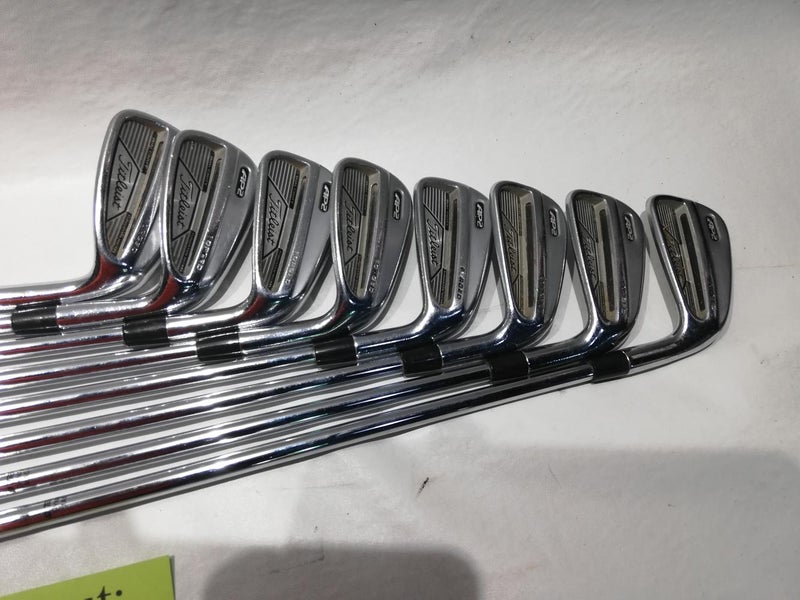 Titleist AP2 Forged Right Handed Men's Regular Flex Iron Set