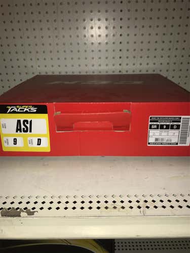 New CCM Super Tacks AS1 D&R (Regular) Size 9 Hockey Skates