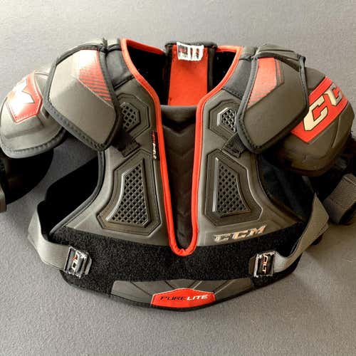 CCM Quicklite qlt PURELITE Shoulder Pads Excellent Condition