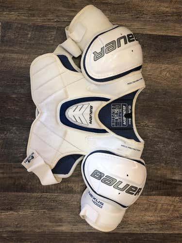 Used Large Bauer Nexus 4000 Shoulder Pads