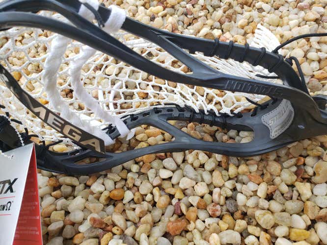 New Attack & Midfield STX Strung Stallion omega Head w/Type 4S