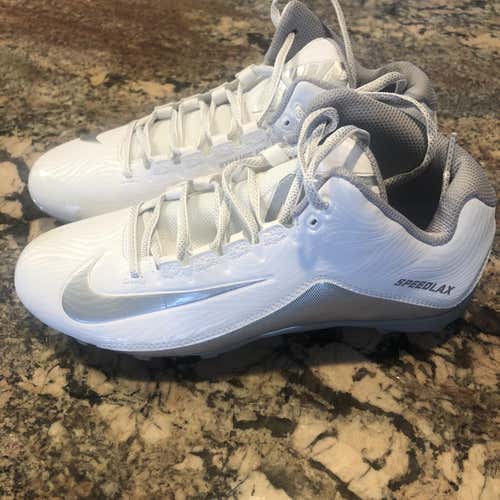 White Men's Molded Cleats Nike