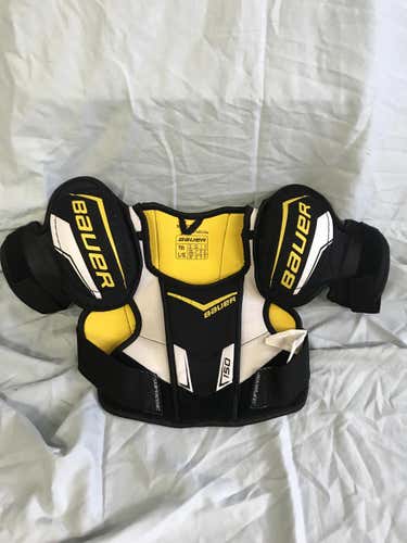 Used Youth Large Bauer Supreme 150 Shoulder Pads