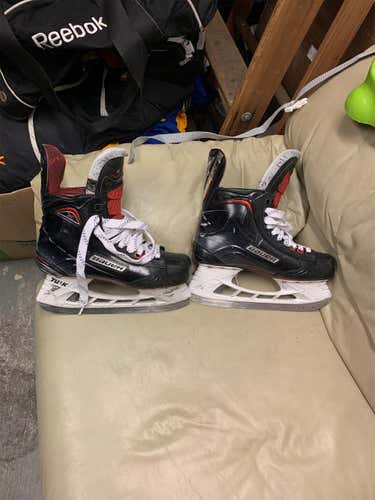 Used Bauer Vapor 1X EE (Extra Wide) Pro Stock Size 7 Hockey Skates