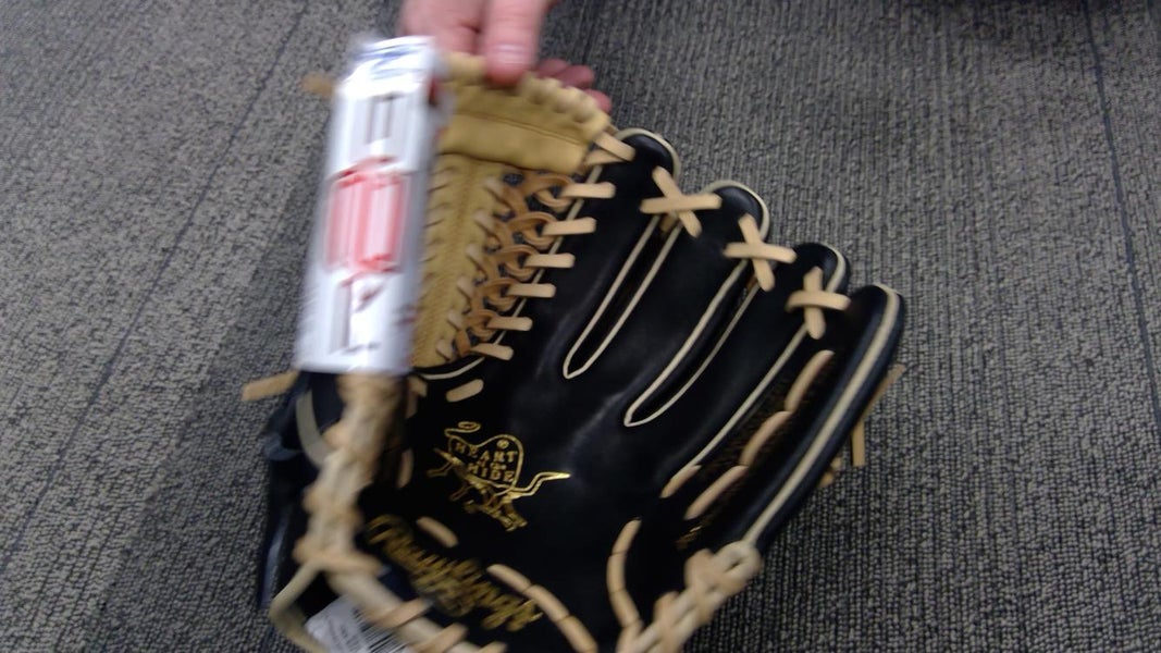 New Rawlings Right Handed Heart of the Hide Baseball Glove 11.75"