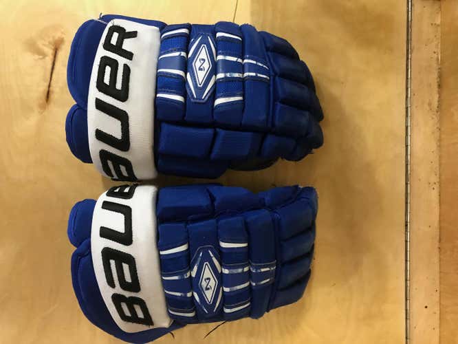 Penticton Vees Bauer Nexus Pro Gloves 14"