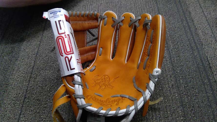 New Rawlings Right Handed Heart of the Hide Baseball Glove 11.5"