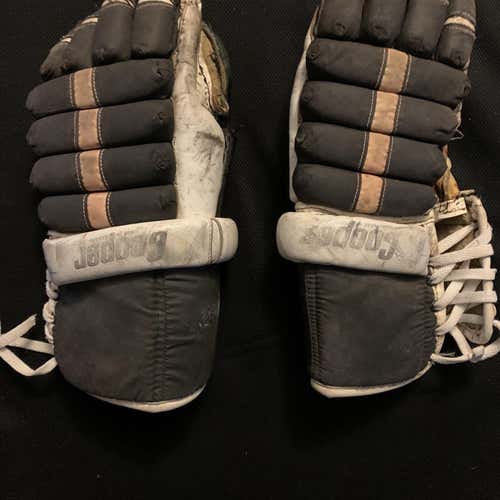 Vintage 60’s Cooper Adv Gloves With Armadillo Thumbs