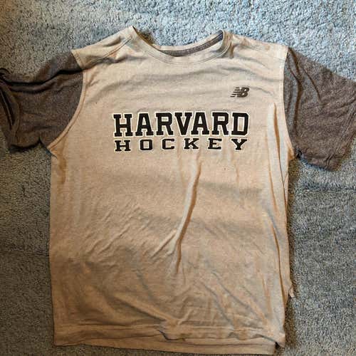 Harvard Hockey Gray New Balance Men's Large Workout Shirt