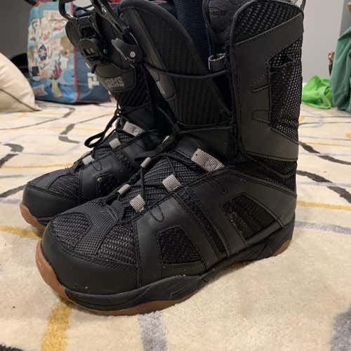 Men’s Snowboarding Boots Size 8 Black