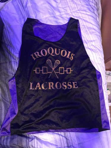 Iroquois Lax Pinnie