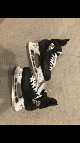 Used True D&R (Regular) Pro Stock Size 8 Hockey Skates