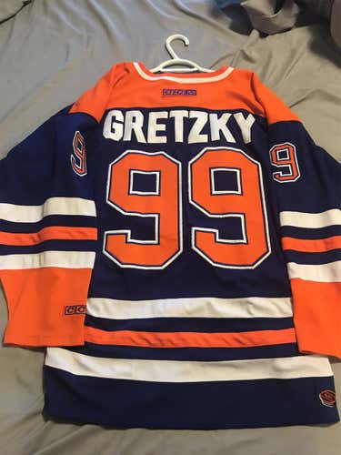 Adult Large CCM Jersey