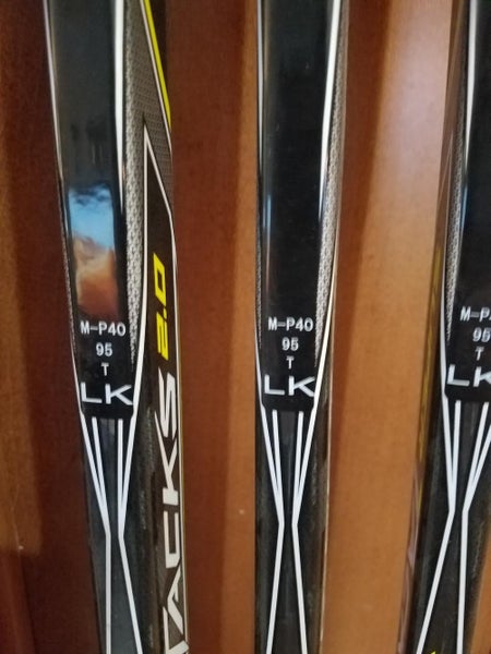 Senior New CCM Right Handed Super Tacks 2.0 Hockey Stick Mid Pro Stock 95 flex p40