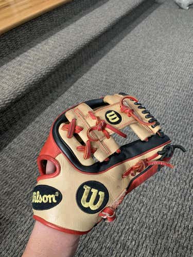 Red Used High School/College Wilson Right Handed Infield A2K Datdude Baseball Glove 11.5"
