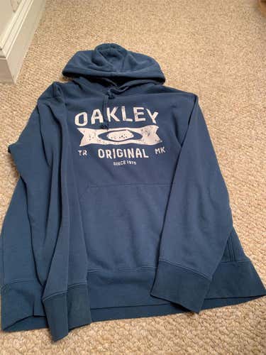 Large Oakley Hoodie