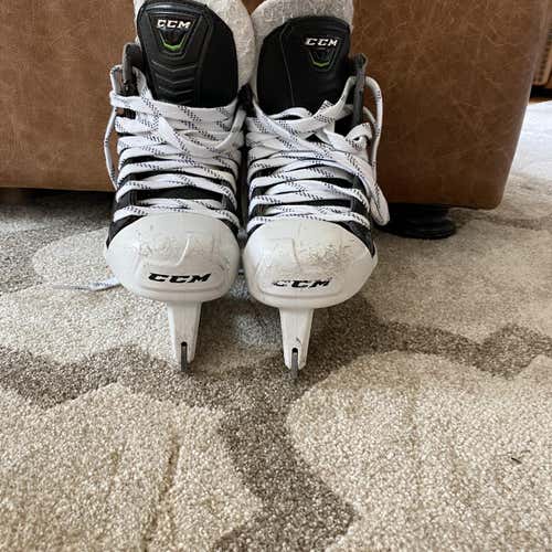 Used CCM RibCor 44K D&R (Regular)  Size 3 Hockey Goalie Skates