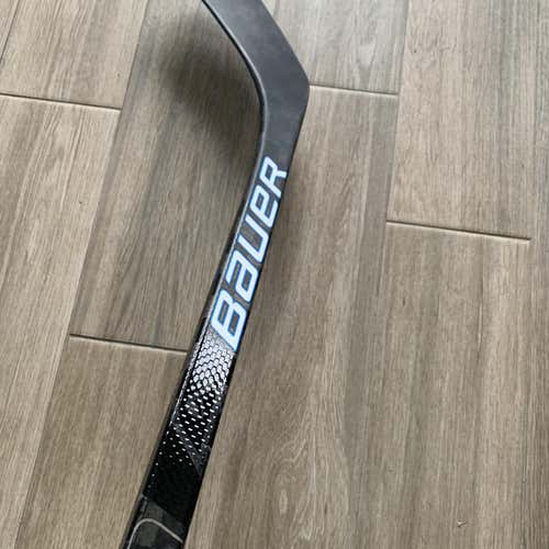 *NEW* [Pro Stock] Bauer Nexus 2n Pro Left Handed 77 Flex Stick