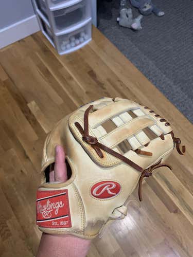 Used High School/College Rawlings Right Handed Infield Baseball Glove 12.25"