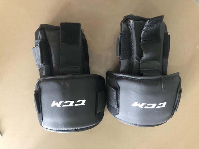 New CCM knee guards