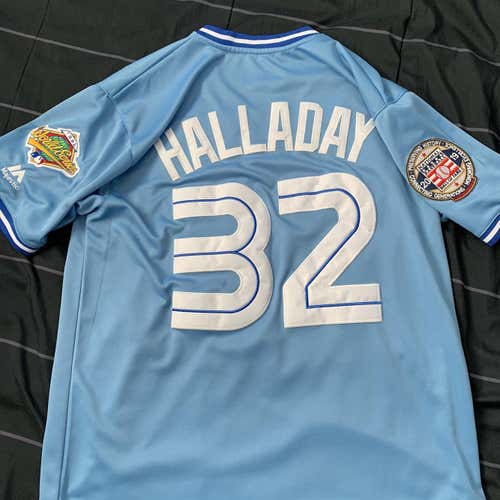 Brand New Roy Halladay Hersey With HOF, And World Series Patch