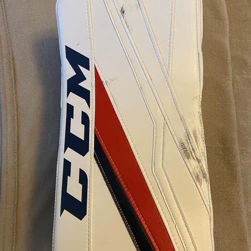 Holtby pro return Washington Capitals Blocker - Almost New