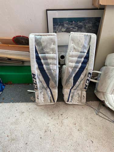 White Used 28" CCM Extreme Flex E3.5  Goalie Leg Pads
