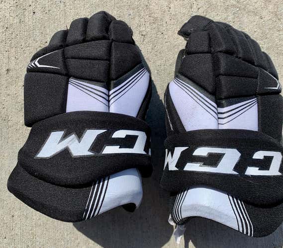 Black Used Senior CCM Tacks 3092 Gloves 13"