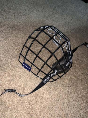 Brand New Medium Bauer RBE VIII