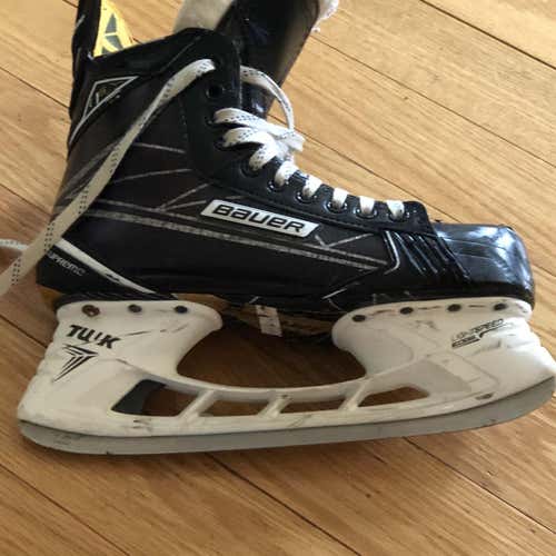 NHL Bauer 1s D&R (Regular) Pro Stock Size 8.5 Hockey Skates