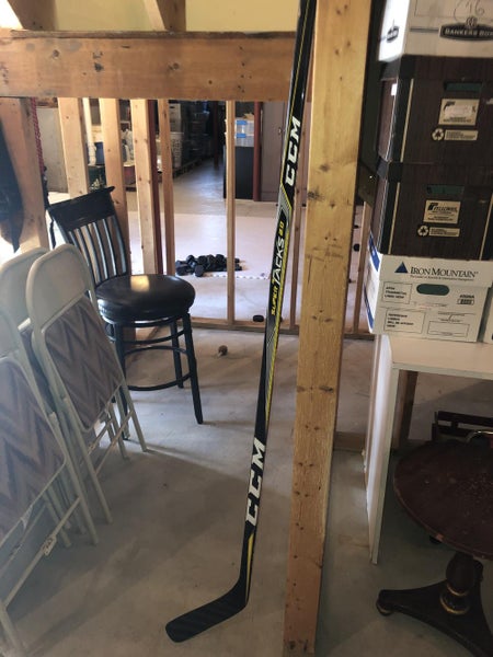 *ALMOST BRAND NEW* Senior CCM Right Handed Super Tacks 2.0 P40 MacKinnon Hockey Stick Pro Stock