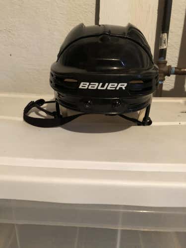 Bauer 4500 helmet