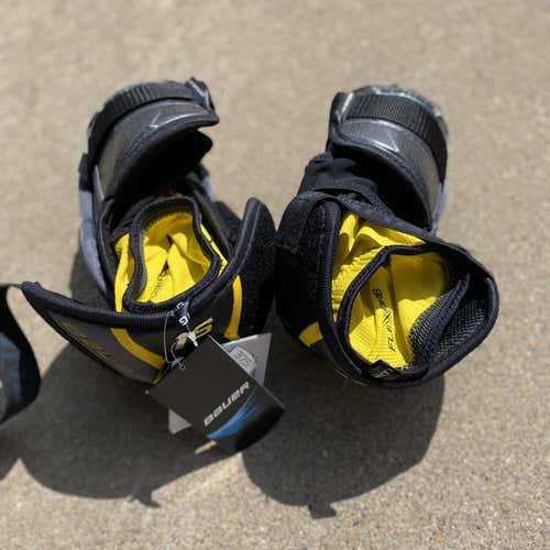 New Medium Bauer Supreme 1S Pro Stock Elbow Pads