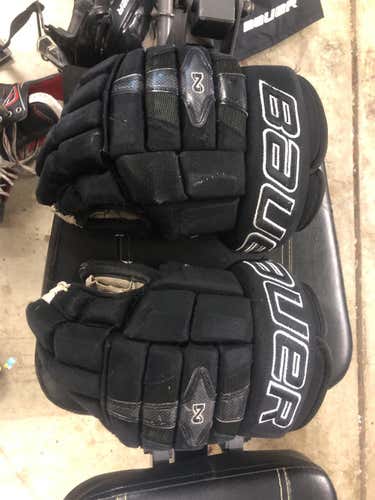 Black Used Bauer Nexus 9000 13"  Gloves