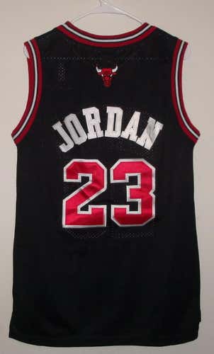Michael Jordan (Chicago Bulls) Jersey (Adult-Medium)