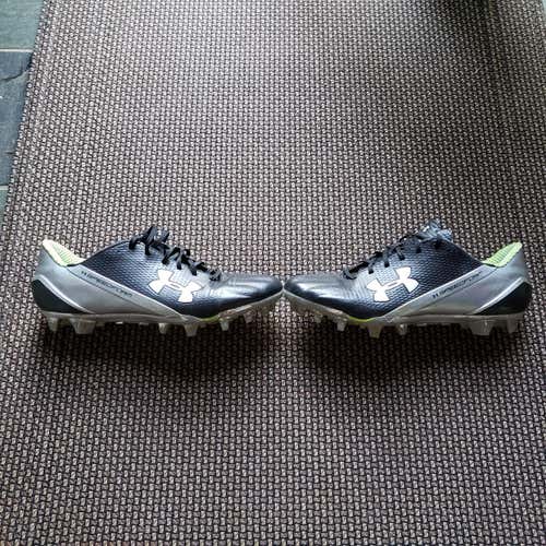 Under Armour spotlight low cleats