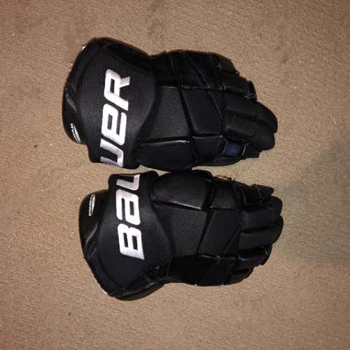 Black Used Bauer Vapor X 5.0 14"  Gloves