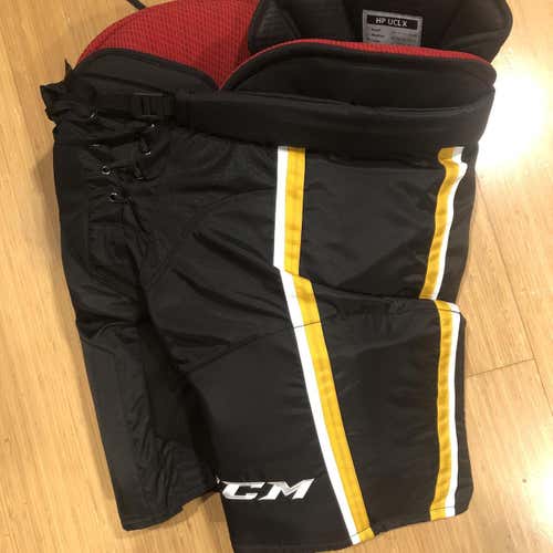 Calgary Flames New Large CCM HPUCLX Pants