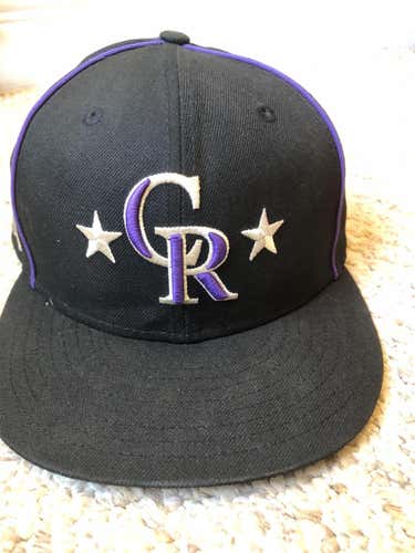 Black Men's 7 1/8 New Era Hat