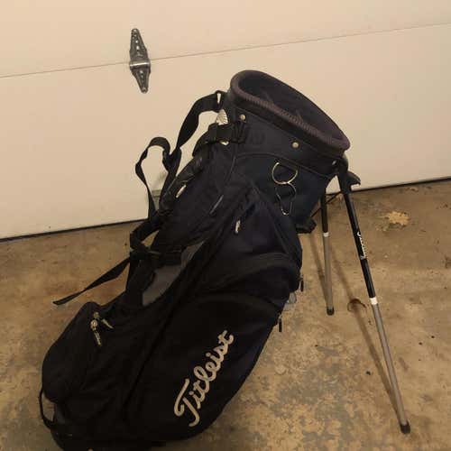 Blue Men's Titleist Bag