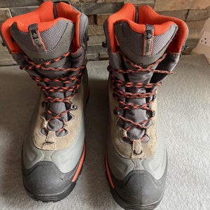 Lightly used Columbia Hiking Boots