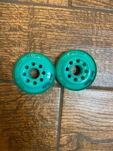 2 New Labeda Addiction 80mm Mint Color