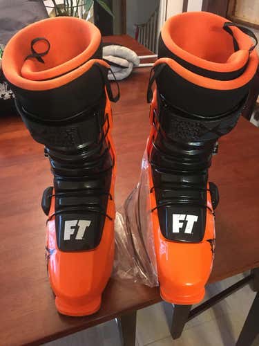 Full Tilt First Chair 8 Ski boot 28.5