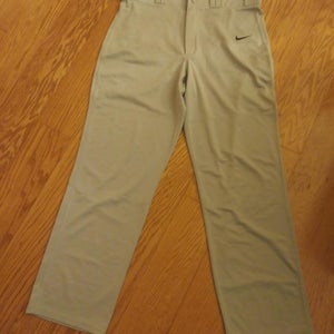 New Men's Swoosh Dri-FIT Pants (Large)
