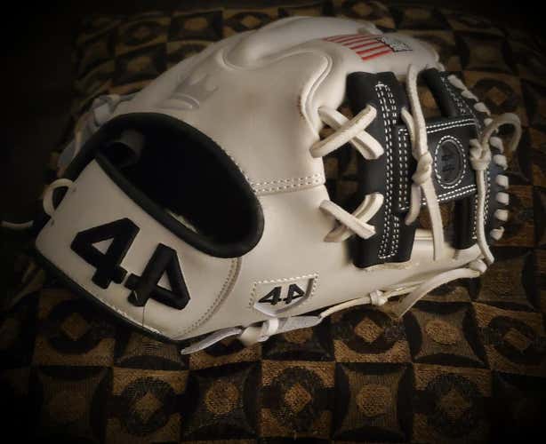 Used 44 Pro Right Handed Signiture Series Baseball Glove 11.5"