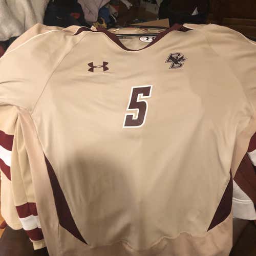 Boston College Gold Men's Large Under Armour Goalie Top