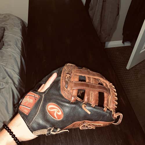 Black Used Infield Heart of the Hide 11.5" Baseball Glove