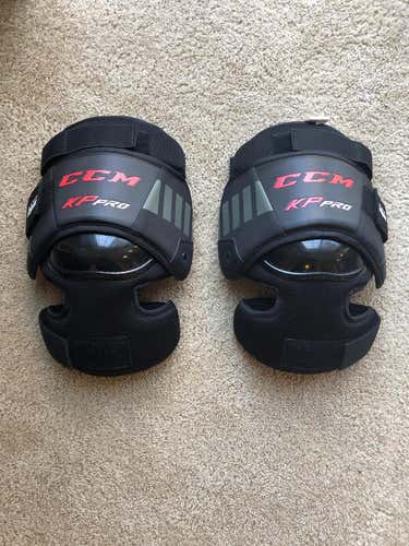 CCM KP Pro Knee and Thigh Guards