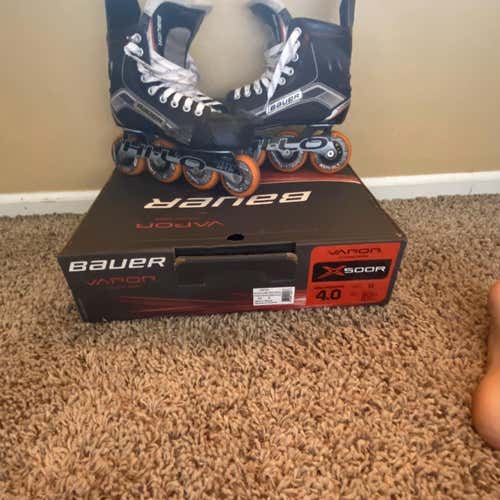 Junior Bauer X500R D&R (Regular) Size 4 Inline Skates