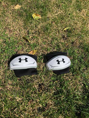 Used Large Under Armour Arm Pads